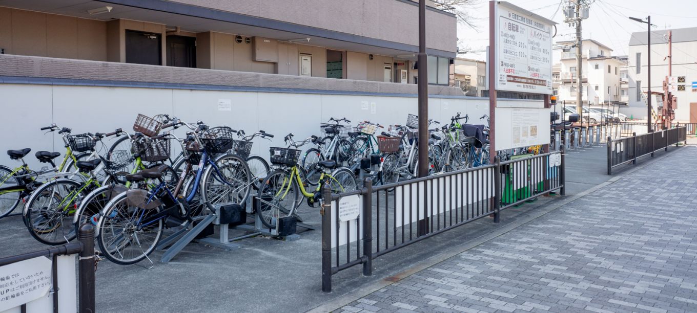 Nijo Castle Bicycle Parking Lot (for visitors only)