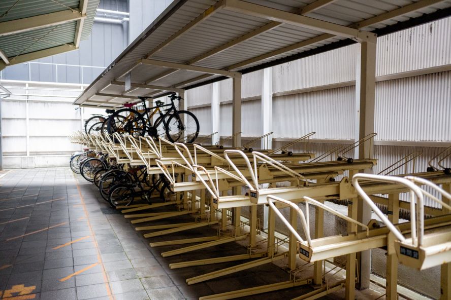 COCON KARASUMA bicycle parking lot